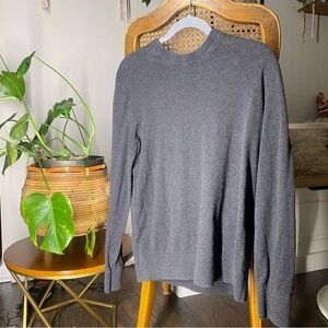 GAP Men's Charcoal Crewneck Sweater